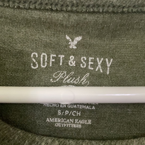 american eagle green shirt - Picture 2 of 3